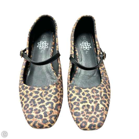 Shoes Flats By Serra In Animal Print, Size: 9