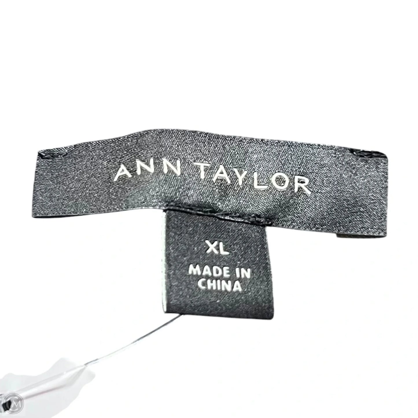 Sweater By Ann Taylor In Grey, Size: Xl