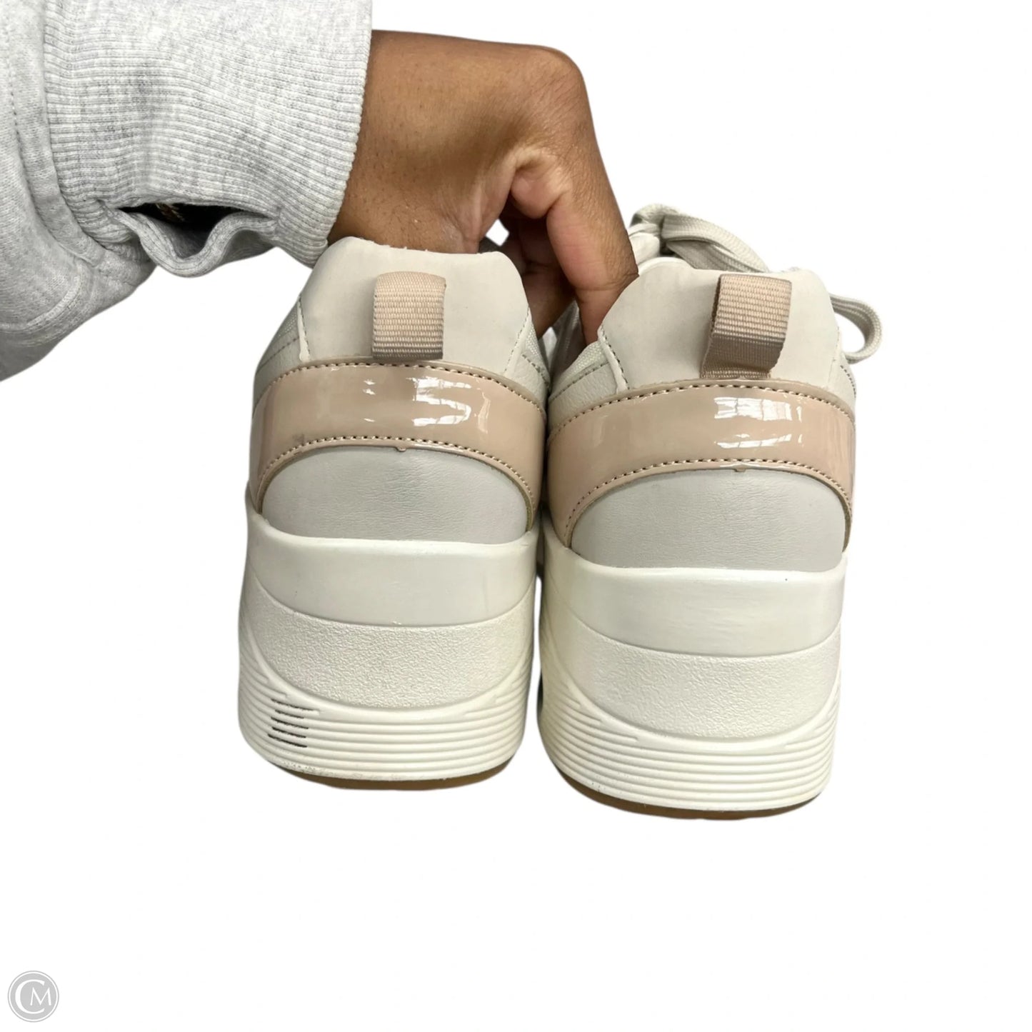 Shoes Athletic By Skechers In Beige, Size: 10