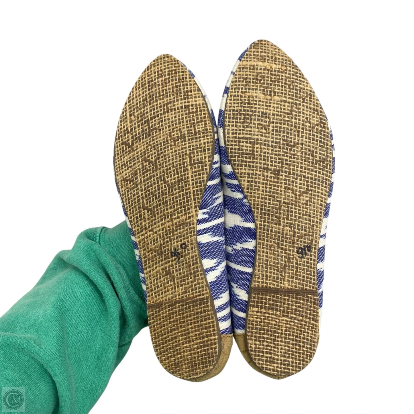 Shoes Flats By Reef In Blue & White, Size: 8.5