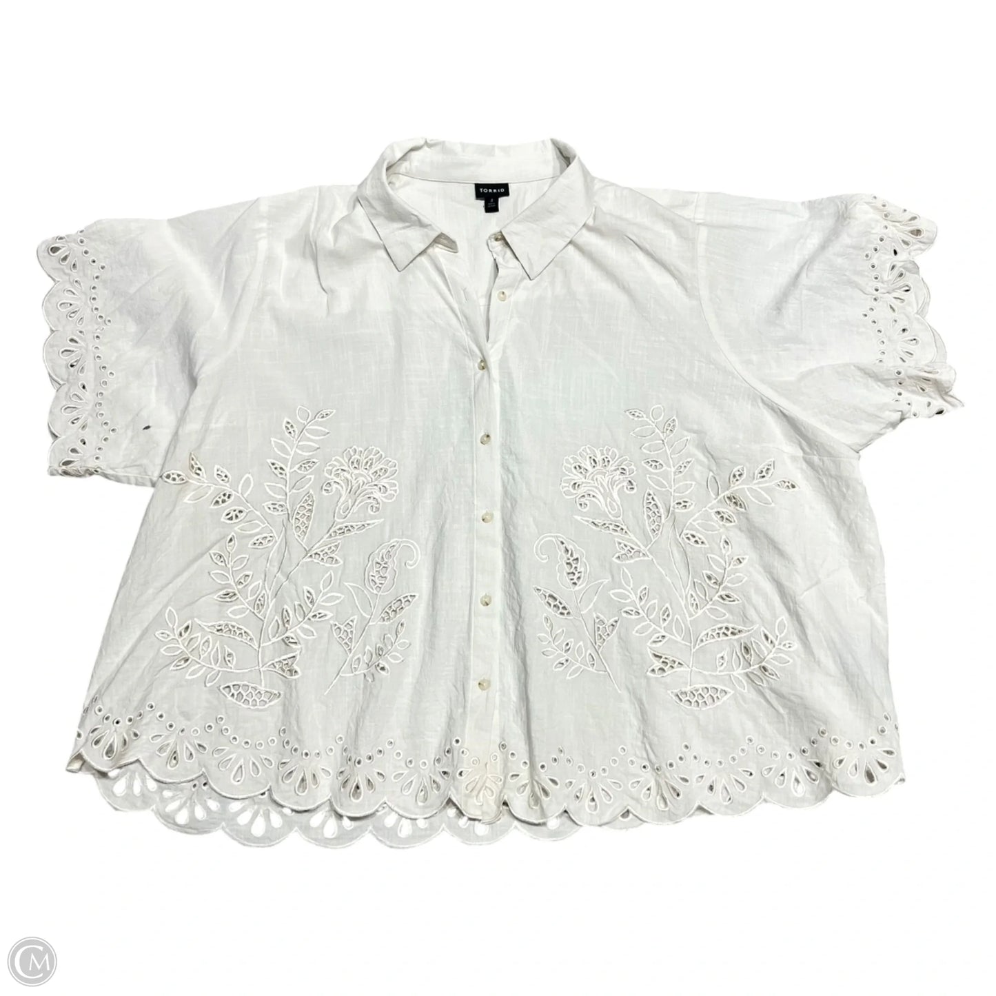 Top Short Sleeve By Torrid In Cream, Size: 4x