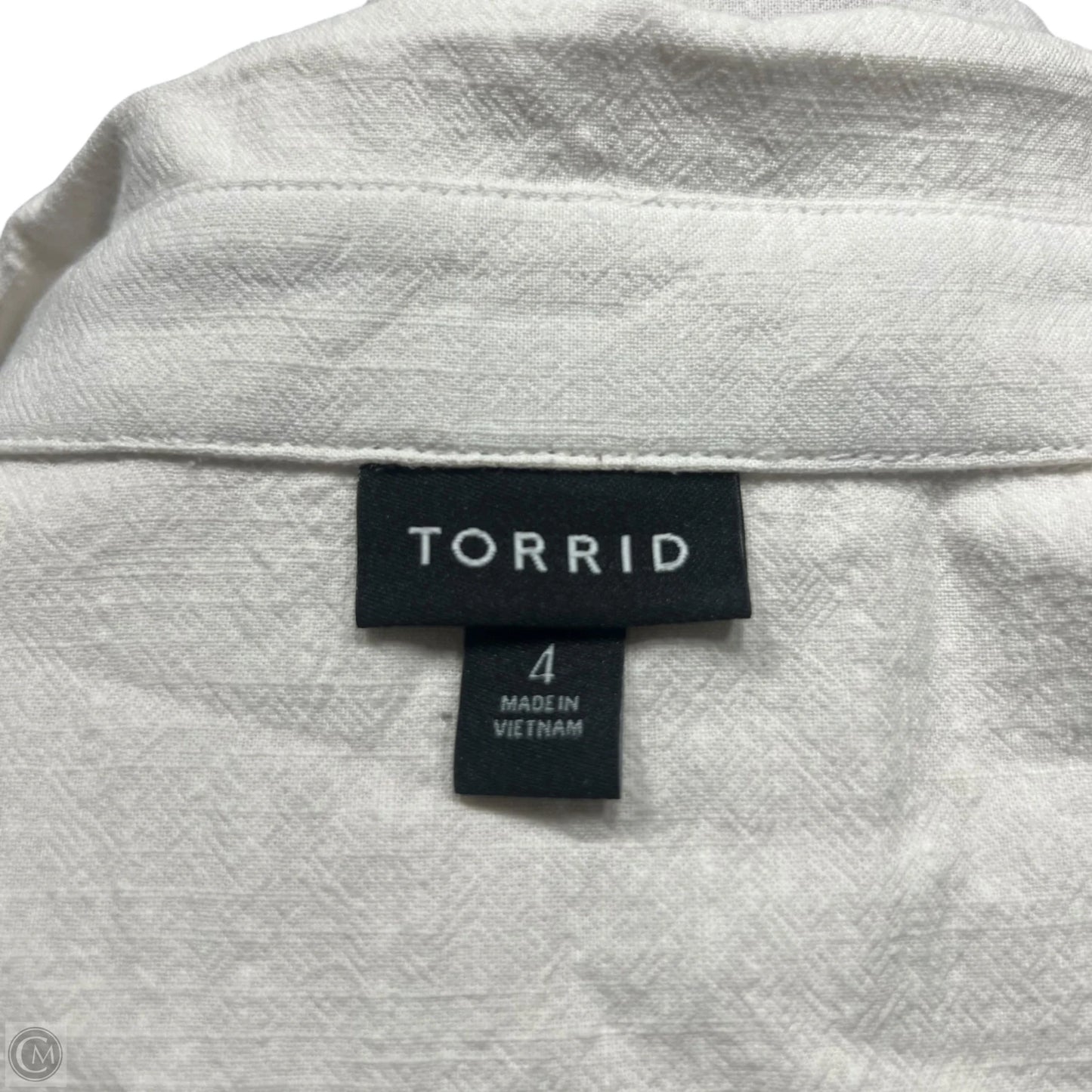 Top Short Sleeve By Torrid In Cream, Size: 4x