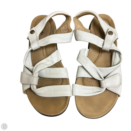 Sandals Flats By Clarks In White, Size: 10