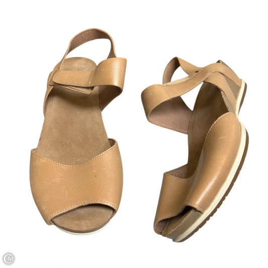 Sandals Flats By Dansko In Brown, Size: 9.5