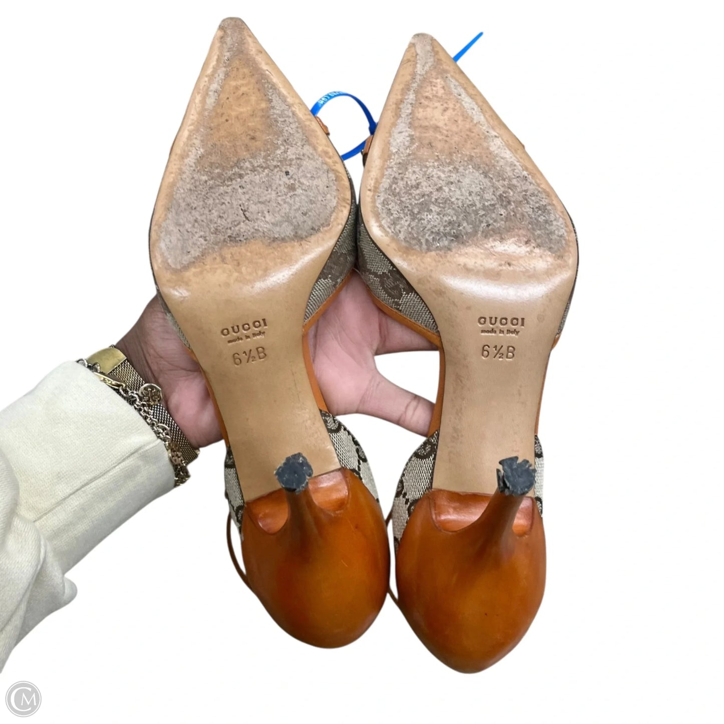 Shoes Luxury Designer By Gucci In Orange & Tan, Size: 6.5