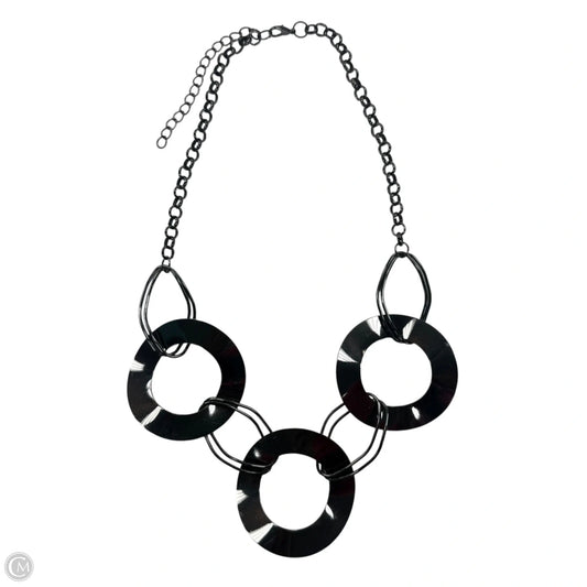 Necklace Choker & Collar