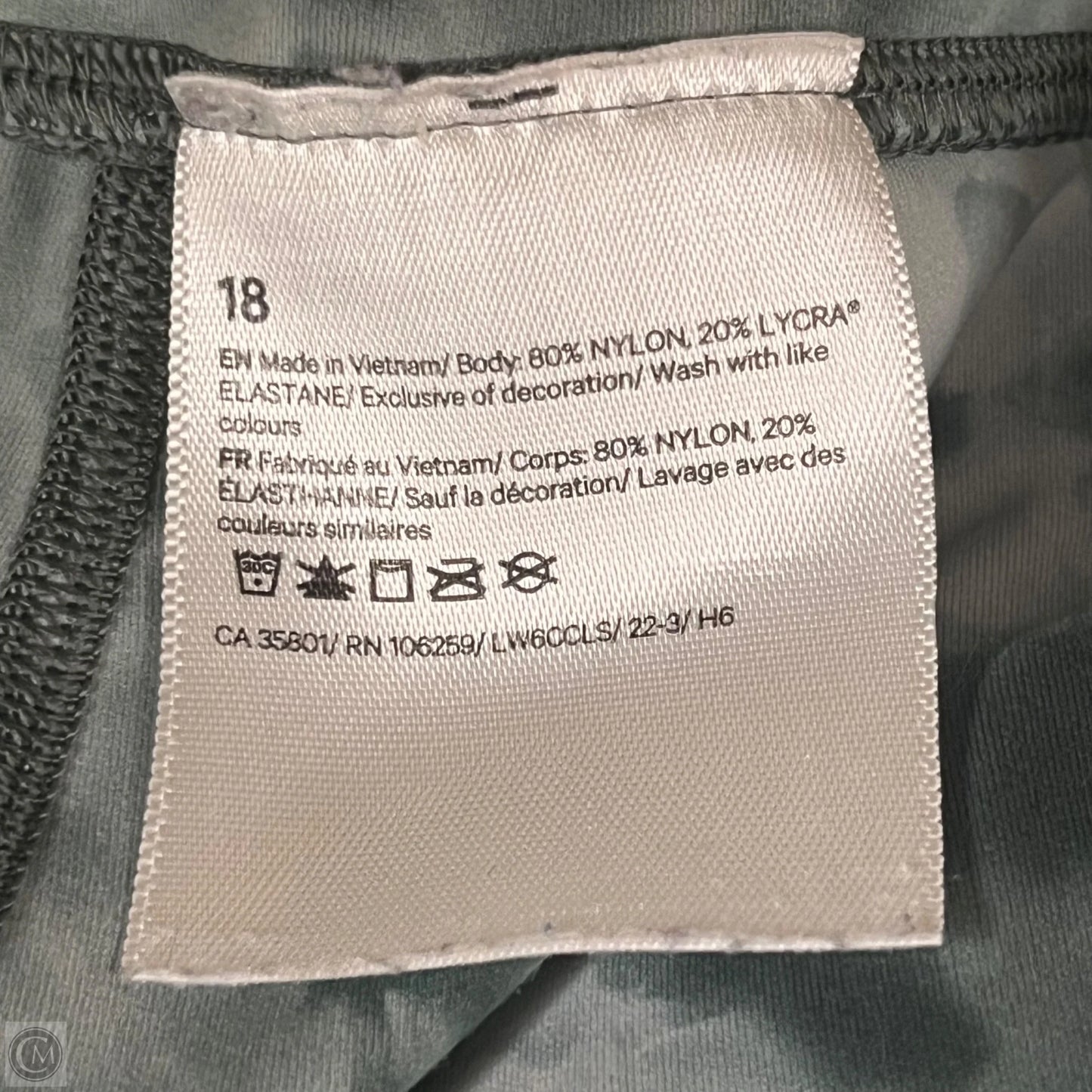Athletic Leggings Capris By Lululemon In Green, Size: 18