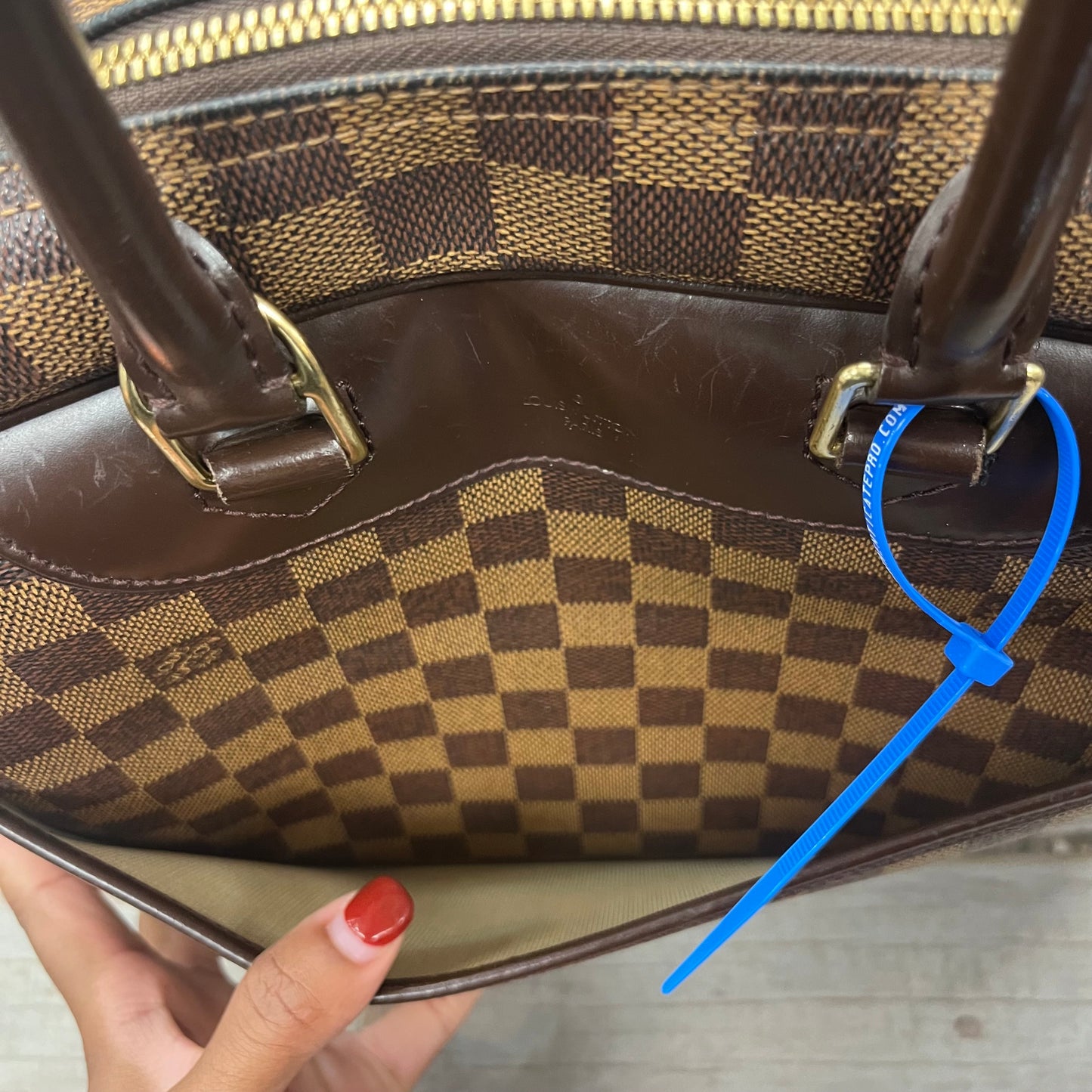 Tote Luxury Designer By Louis Vuitton, Size: Large