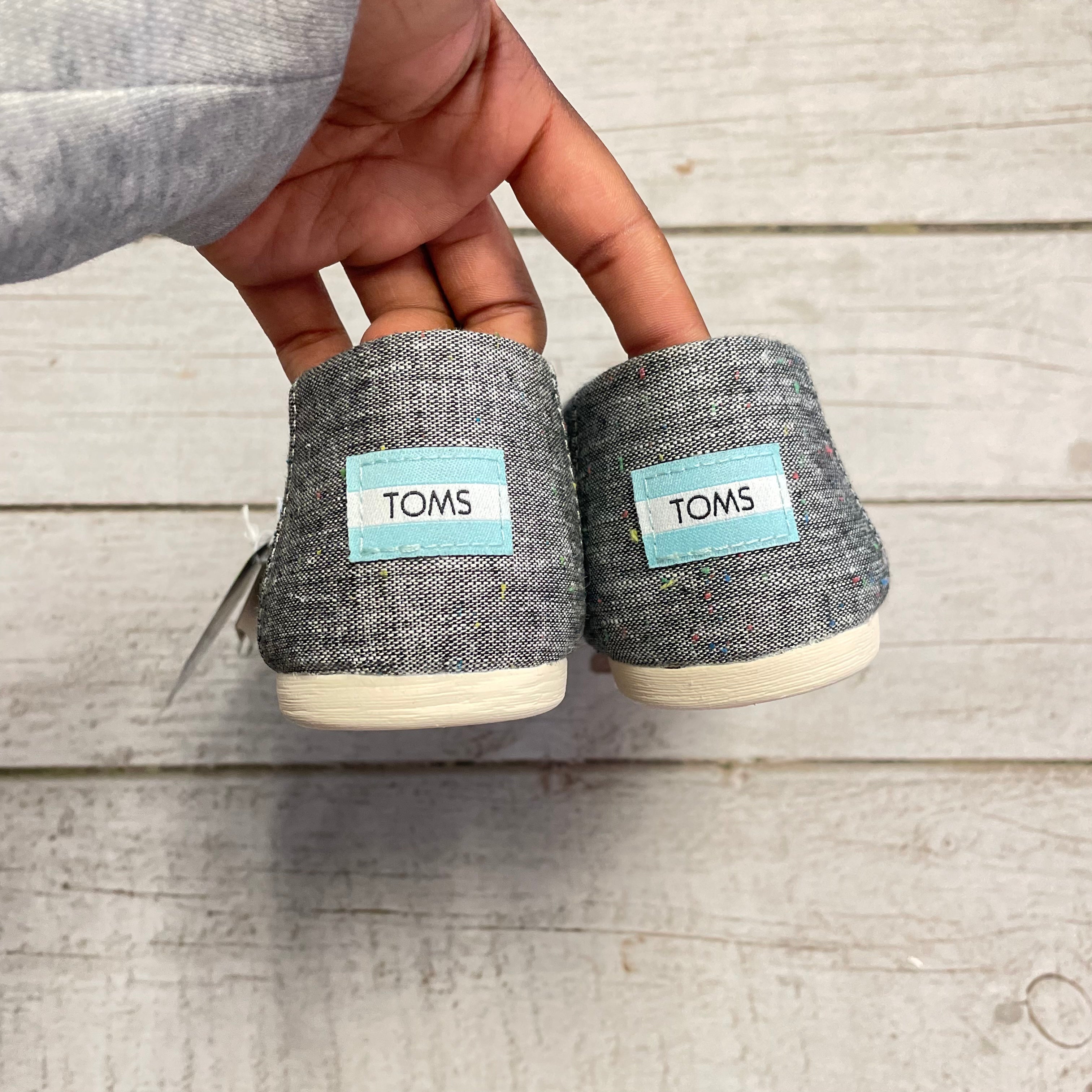 Toms blue slub clearance chambray women's classics