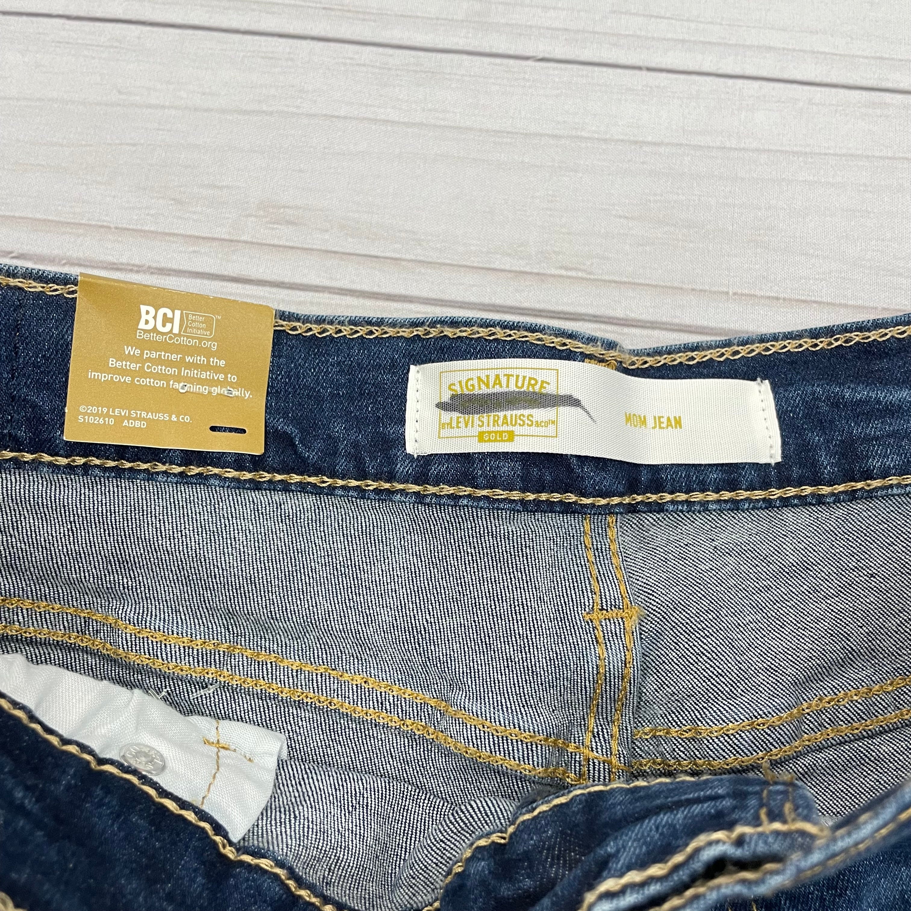 Size 10 sale in levi jeans