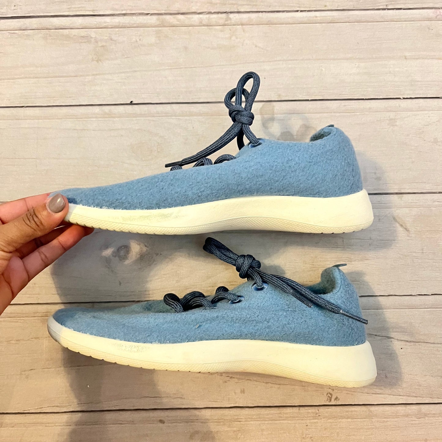 Shoes Sneakers By Allbirds Size: 8