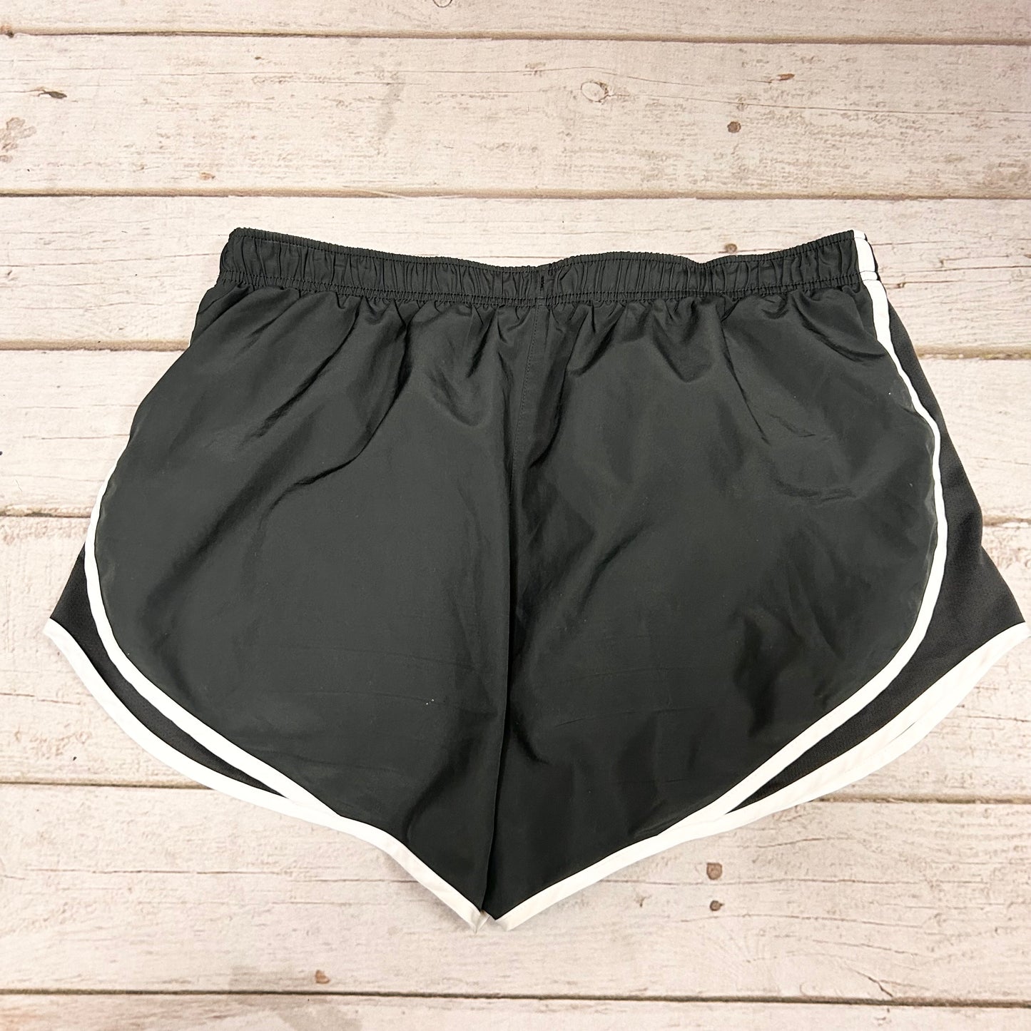 Athletic Shorts By Nike Apparel  Size: Xl