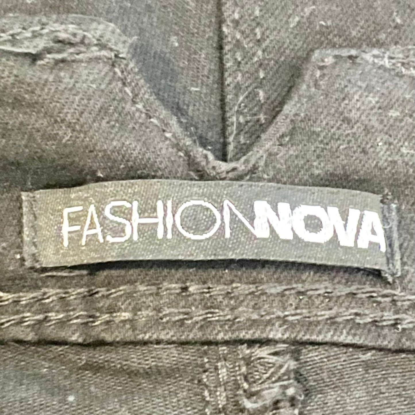 Shorts By Fashion Nova  Size: 10