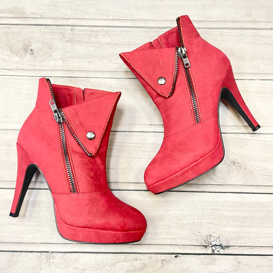 Boots Ankle Heels By Two Lips Size: 8