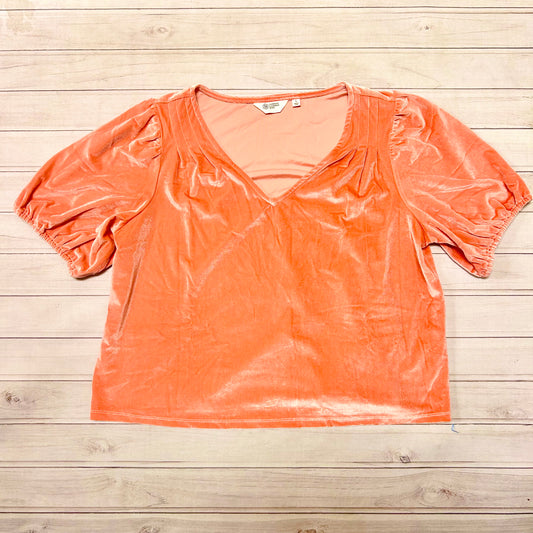 Top Short Sleeve By Candace Cameron Bure   Size: L