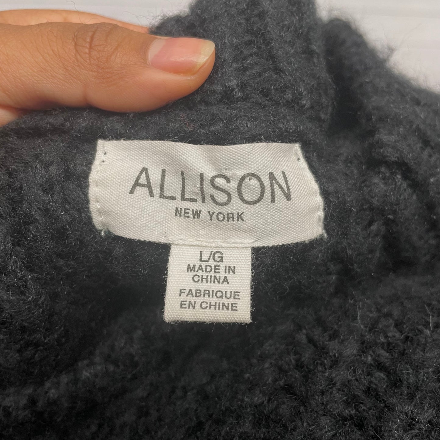 Sweater By Allison  Size: L