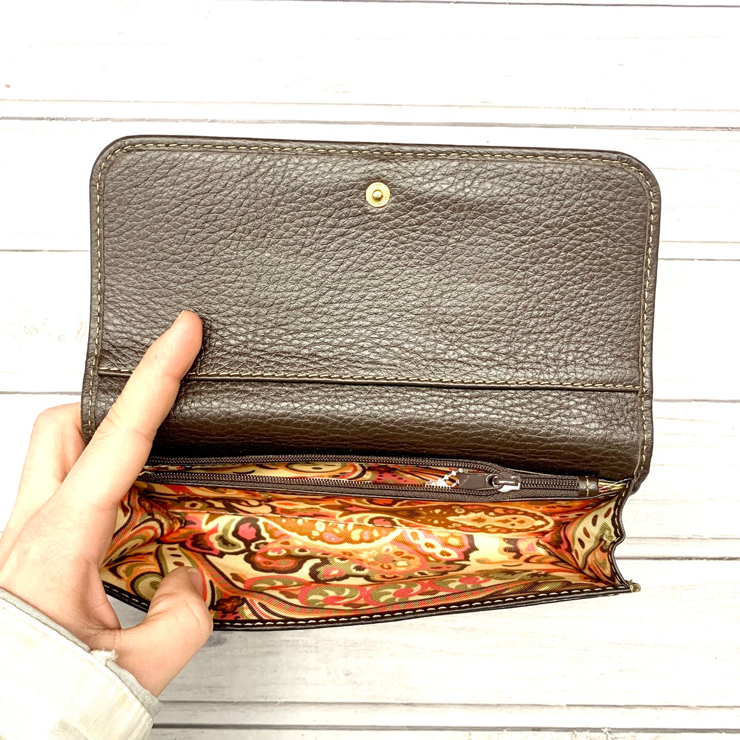 Wallet By Maxx New York  Size: Large